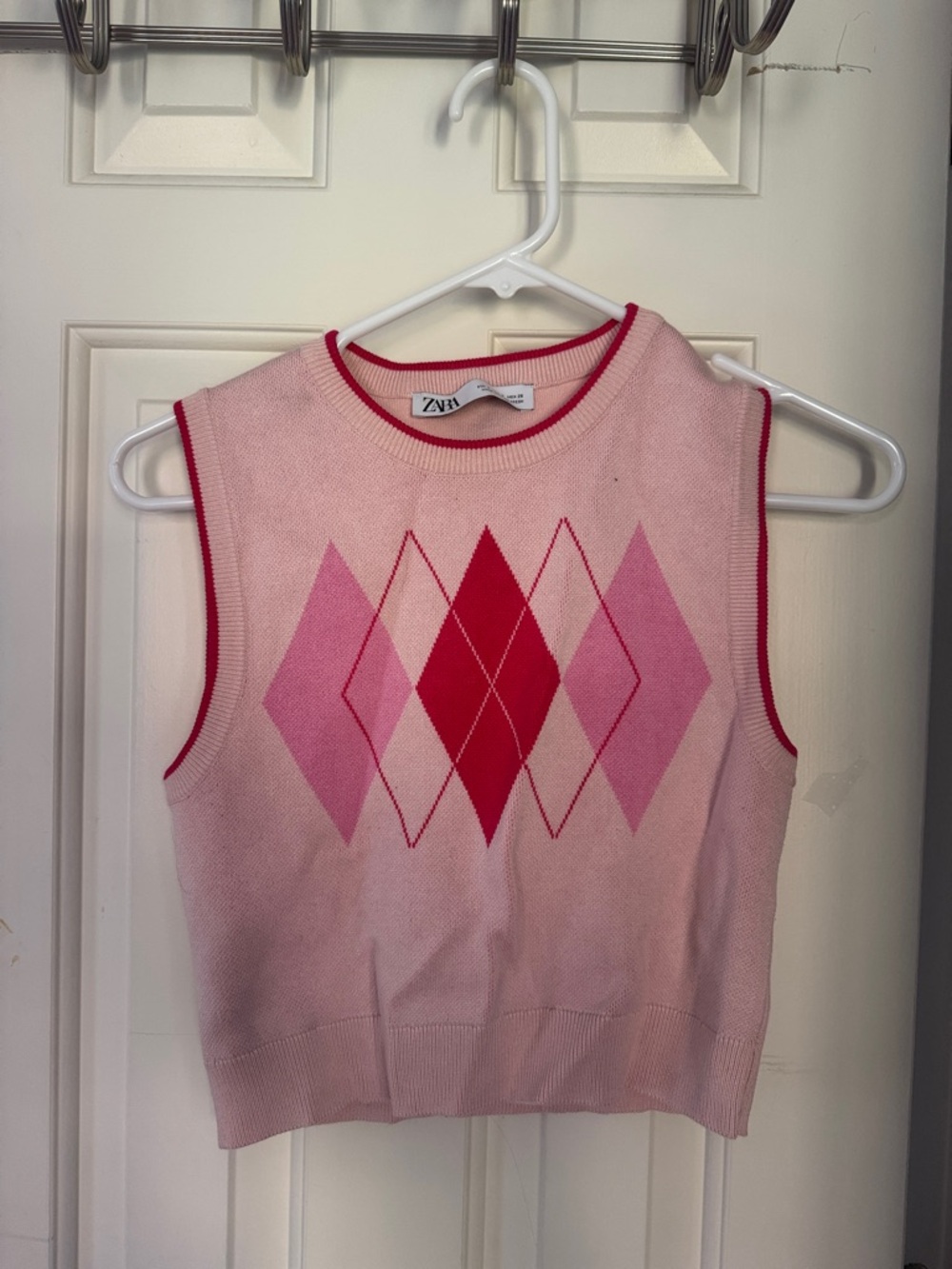ZARA Light Pink Argyle Knit Sleeveless Sweater Vest
